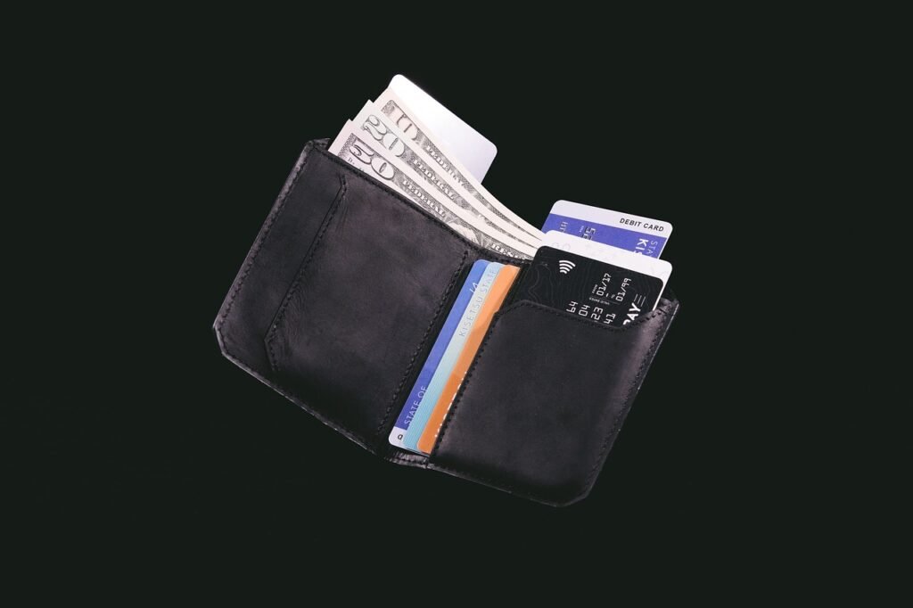 Top 5 Wallets for Minimalists